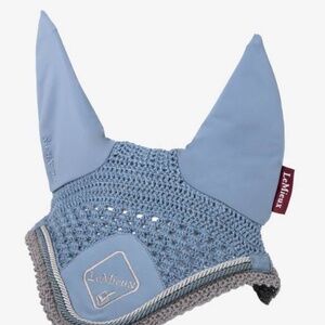 lemeiux medium ice blue ear bonnnet